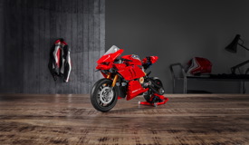 42107 Ducati Panigale V4 R Announce 01