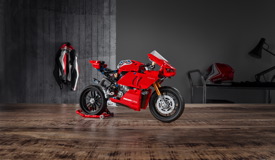 42107 Ducati Panigale V4 R Announce 02