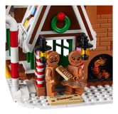 10267 Gingerbread House Announce 07