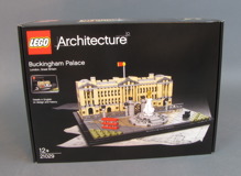 21029 Buckingham Palace Review 01