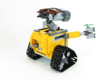 21303 WALL-E Review 09