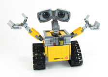 21303 WALL-E Review 16