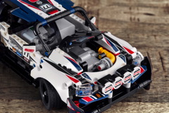 42109 App-Controlled Top Gear Rally Car Announce 19