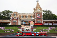 71044 Disney Train and Station Announce 32