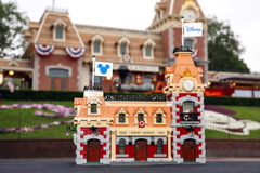 71044 Disney Train and Station Announce 34
