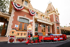 71044 Disney Train and Station Announce 46