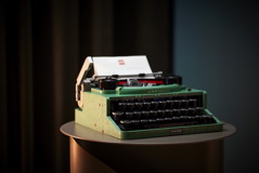 21327 Typewriter Announce 23