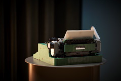 21327 Typewriter Announce 24