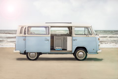 10279 VW T2 Camper Van Announce 03